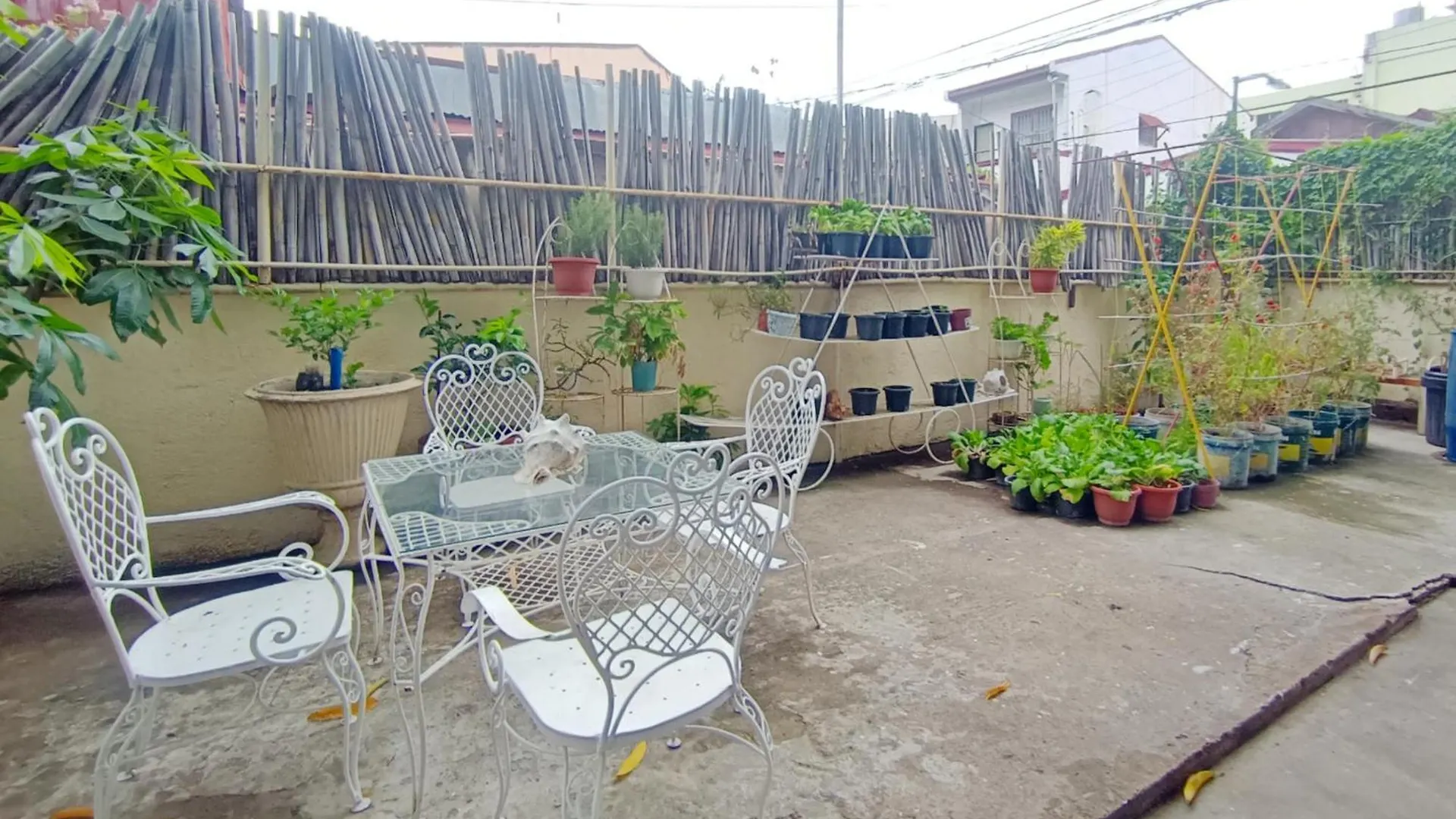 Bed And Brewhouse Sucat Bed and Breakfast Paranaque City Bed & Breakfast